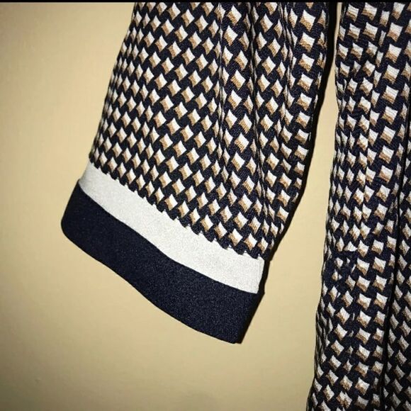 The Limited Dress With Belt - Picture 6 of 6